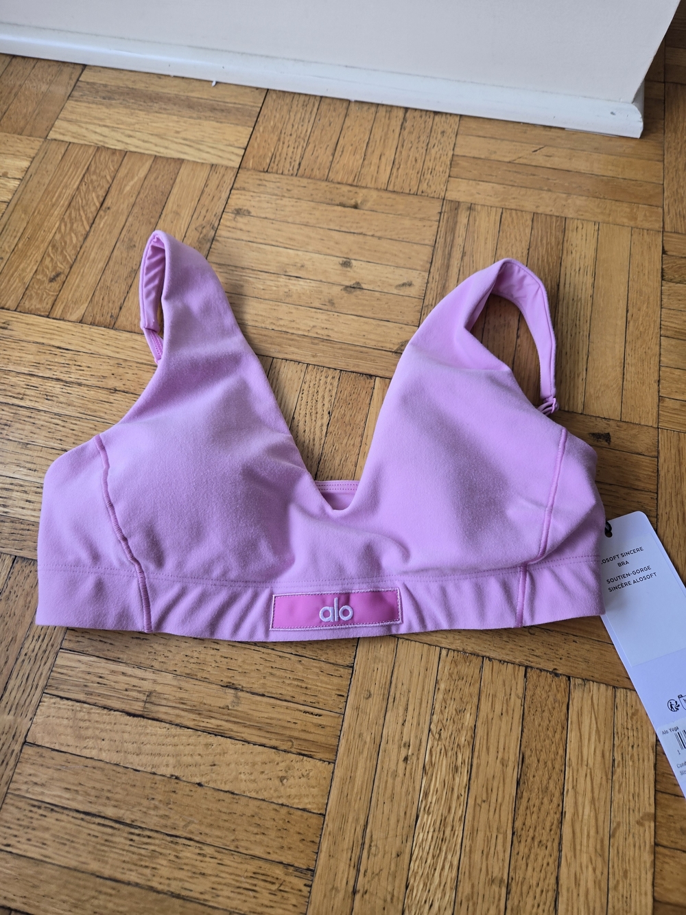 Brand New With Tags ALO Yoga Candy Heart Pink V-Neck Sincere Bra
